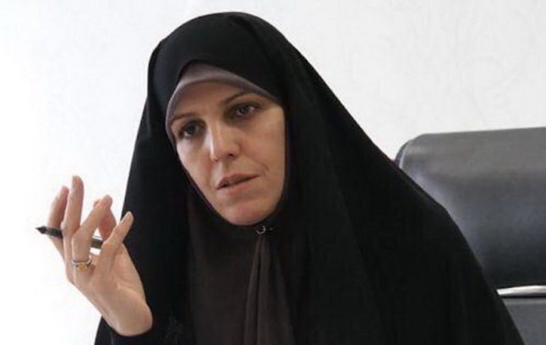 شلاق بر پیکر رویا شلاق بر پیکر نیمه جان دین بود
