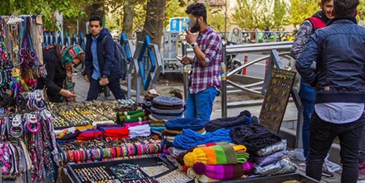 بالاخره دستفروشان مالیات بدهند یا ندهند؟