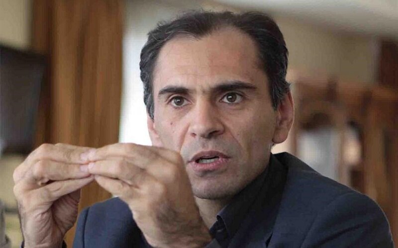 چین نفت ایران را ارزان و کالای چینی را گران به ایران می‌فروشد / اینکه ارتباطات کشورمان محدود است که افتخار نیست!