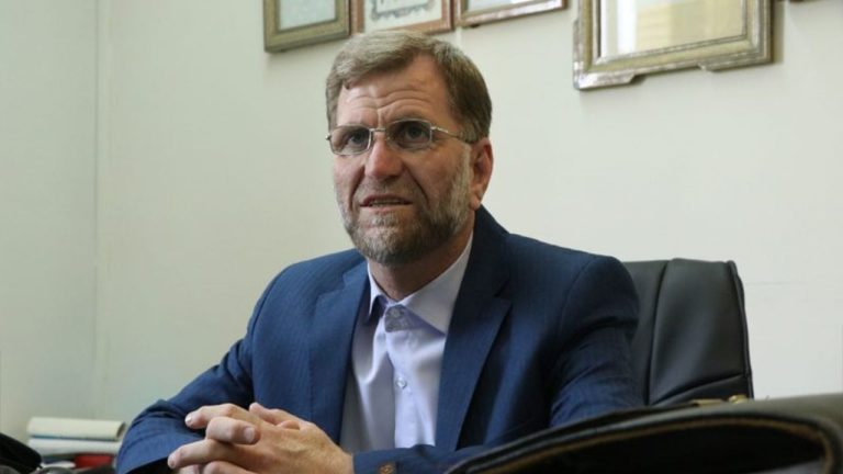 نرخ واقعی تورم را این اقتصاددان افشا کرد / عزتی: برای توجیه عملکرد ضعیف خود، در ارائه آمار سفسطه می‌کنند