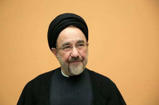 ای ایران گفتن کافی نیست / زمانی گفتم که ما نمی دانیم نفت نقمت است یا نعمت؟! / درآمد ترکیه از توریسم از کل درآمد نفتی ما بیشتر است