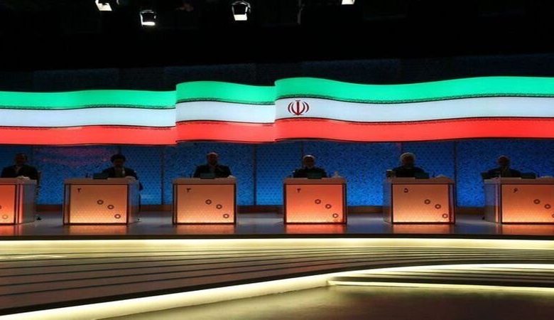 تکریم در مناظره، تحقیر در خیابان! / یک بام و دوهوای اصولگرایان در مورد حقوق زنان