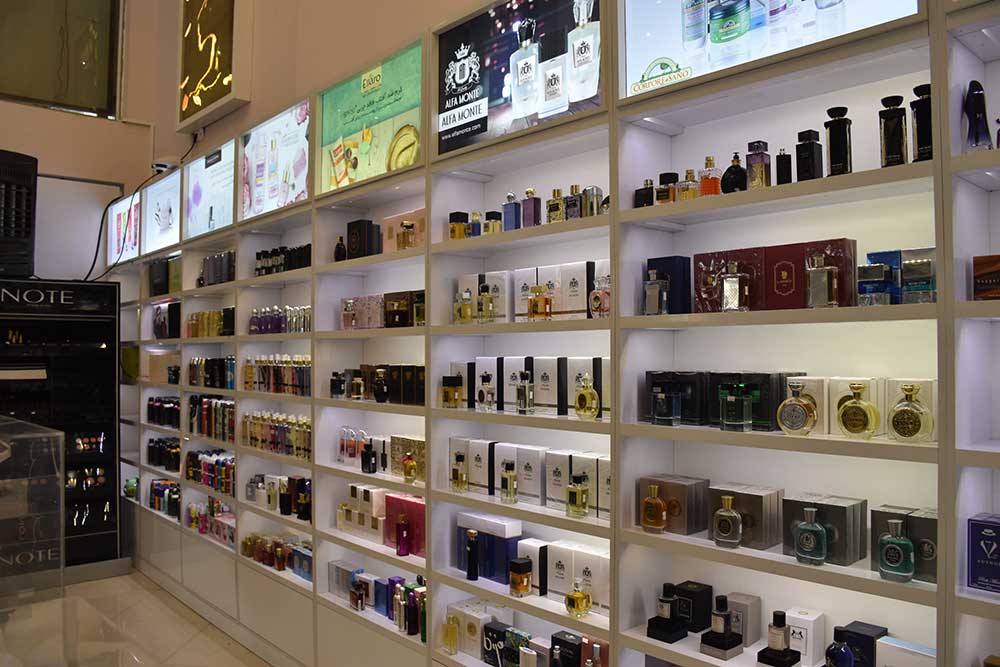 از نان افتادن ۸ هزار نفر و بیکاری 200 شرکت به خاطر ممنوعیت واردات عطر!