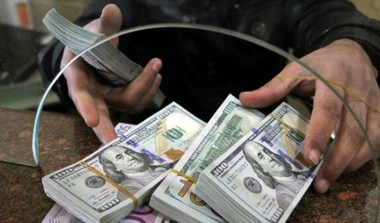تمایل صنایع به دریافت وام ریالی به جای وام ارزی!