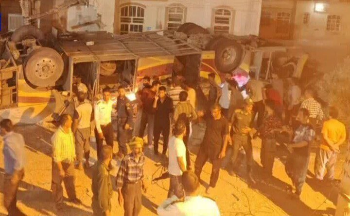 حادثه مرگبار برای اتوبوس زائران اربعین /  28 زائر پاکستانی جانشان را از دست دادند