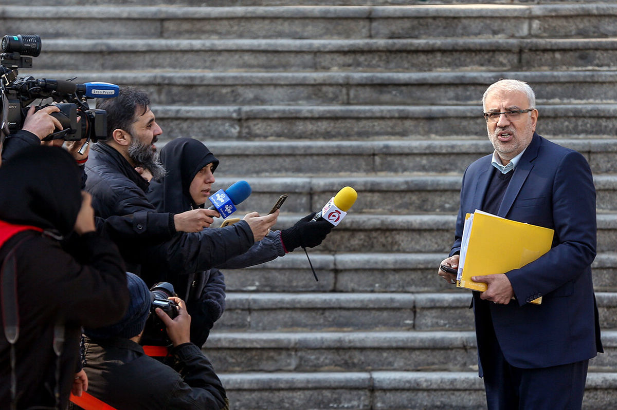 کارنامه بی‌اوج اوجی در حوزه گاز / آقای اوجی، مسکو چه شد؟ پکن کو؟ / پز دادن وزیر نفت دولت سیزدهم با دستاوردهای روحانی