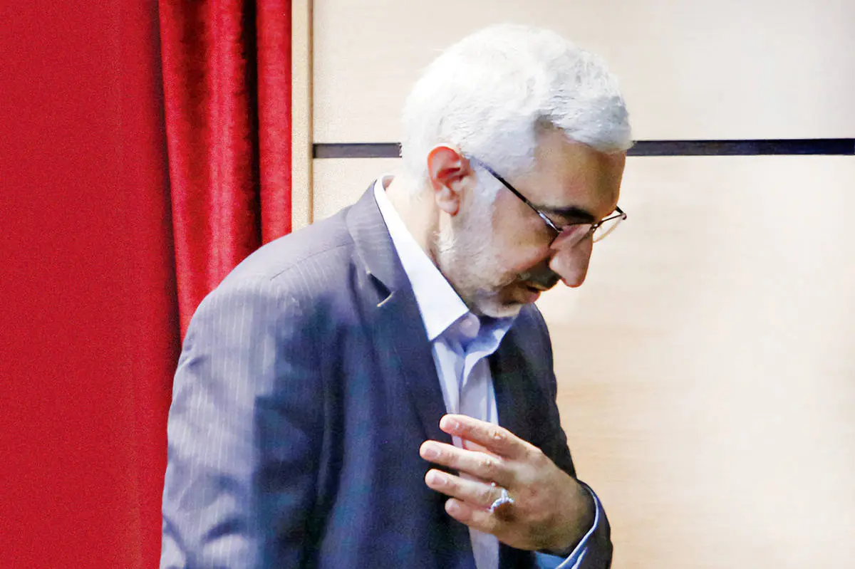 فارغ‌التحصیل انقلابی دانشگاه امام‌صادق چه آش شوری برای دولت سیزدهم پخت! / وام عشقی به خودش صدای همه را درآورد