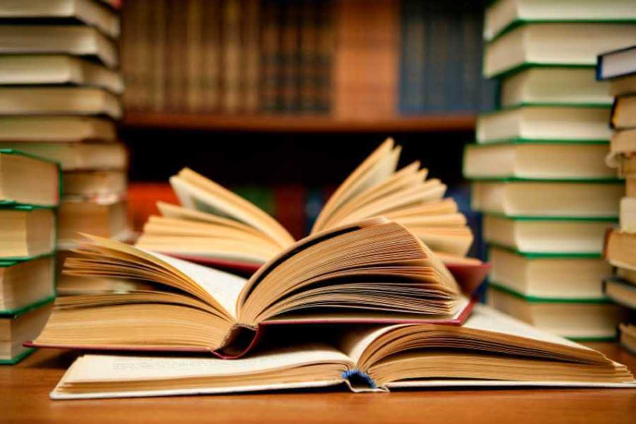 تبلیغ زشت شهرداری تهران برای هفته کتاب!