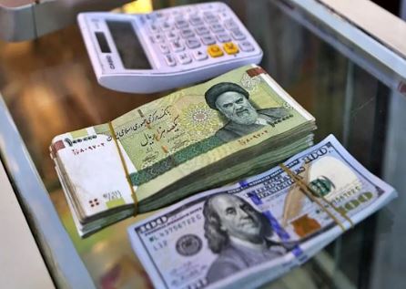 ایران دارنده کم ارزش ترین ارز خاورمیانه است / سقوط ارزش پول ملی ایران، جلوی چشم همگان!