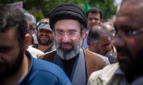 ادعای عجیب تهران تایمز در مورد رهبری جدید ایران؛ مجتبی خامنه ای انتخاب شده است!