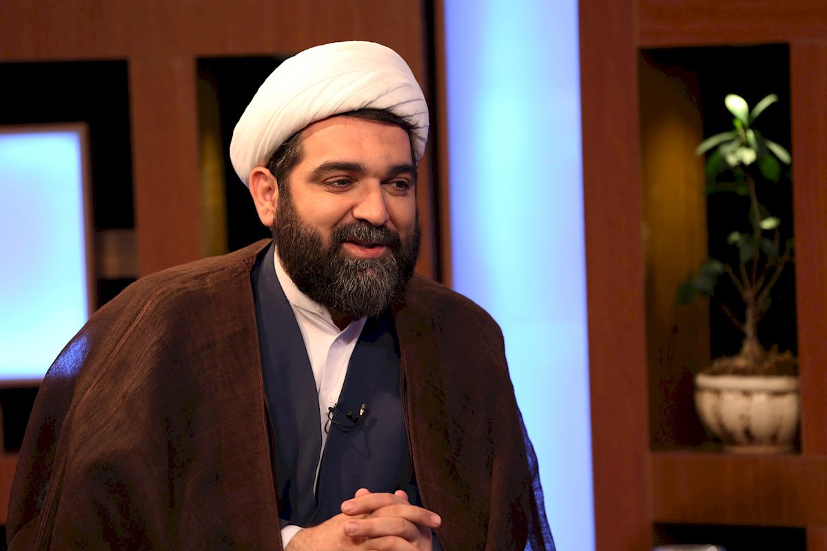 هر مسئولی که فکر می‌کند می‌شود با آمریکا کنار آمد، بی‌شعور و احمق است! + فیلم
