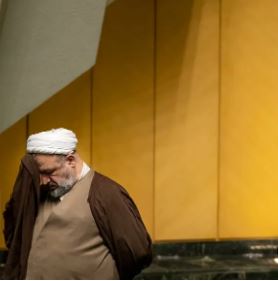عصبانیت شدید رسایی از عدم عزل ظریف / رسایی: صندلی و جایگاه مجلس کشک است!