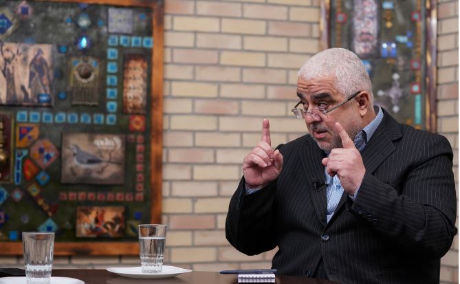 Capture 34 - جعفرزاده: نفوذی&zwnj;ها نمی&zwnj;گذارند این مردم نفس راحت بکشند / عباس زاده: کاسبان تحریم را به من نشان بدهید، من بروم یقه اینها را بگیرم!