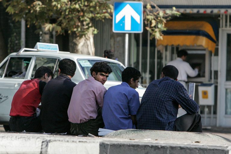 جولان شبح بیکاری در تهران / جنگ چند میلیون ایرانی را بیکار کرد؟