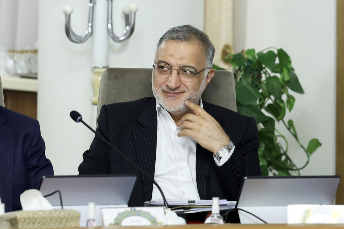اتوبوس‌های برقی زاکانی دیزلی از آب درآمد! / پنهان کاری های آقای شهردار تا کی ادامه دارد؟
