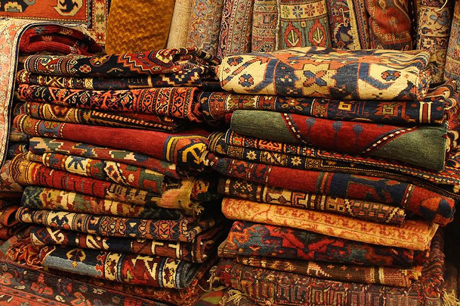 سواستفاده ترکیه از غفلت ایران در بازار صادرات فرش /  افغانستانی‌ها و پاکستانی‌ها در تکمیل و مرمت فرش از ایرانی‌ها جلو زدند!