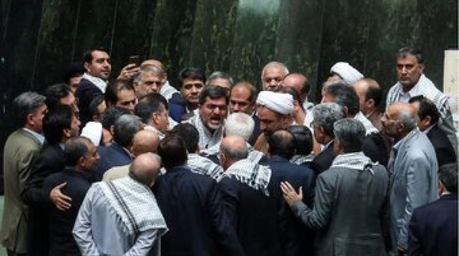 اقدام علیه امنیت ملی به بهانه حجاب / گرامی‌مقدم: تندروها و جریان پایداری به دنبال انتقام از مردم به خاطر رای دادن به پزشکیان هستند / فاضل‌میبدی: هر دولتی که منافع اینها را تامین نمی‌کند، تخریب می کنند