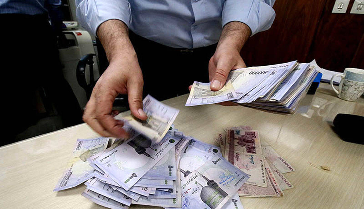 بازار سیاه خرید و فروش وام / فروش وام ۴۰۰ میلیون تومانی با قیمت ۹۶ میلیون تومان!