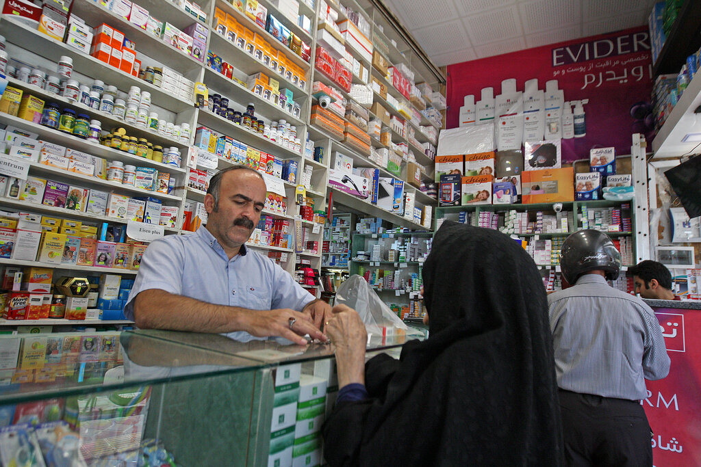 اگر دارو را گران نکنیم صنعت دارو متوقف می‌شود