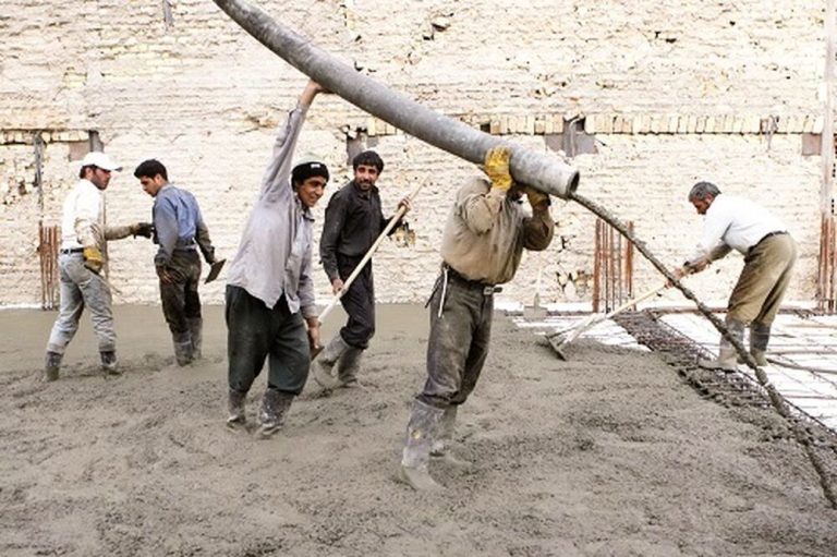 اگر کارگران افغان‌ نباشند، ساخت مسکن در ایران می‌خوابد؟