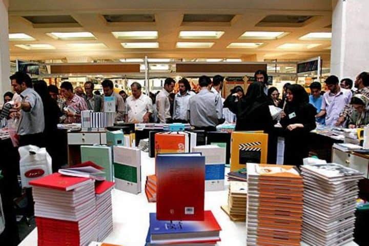 زیر پوست نمایشگاه کتاب چه گذشت؟ / لاپوشانی وضعیت اسفبار اقتصاد نشر در ایران / جنگ قیمت‌ها در نمایشگاه کتاب