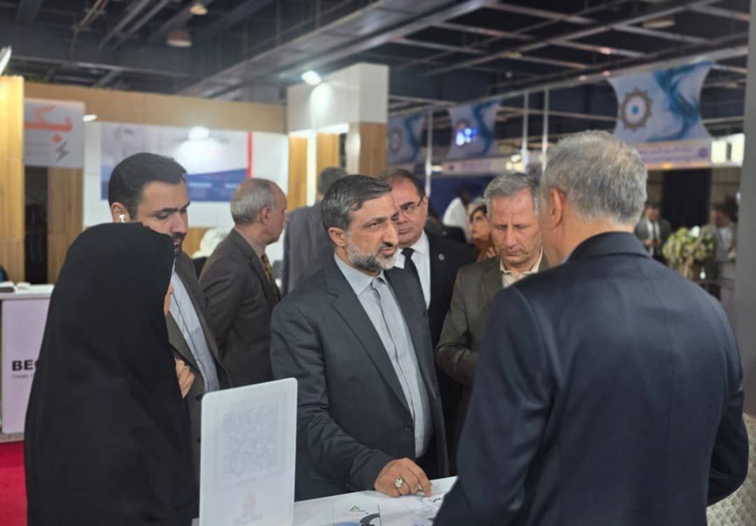 بازدید معاون وزیر صنعت، معدن و تجارت از بیست‌ونهمین نمایشگاه بین‌المللی نفت و گاز تهران