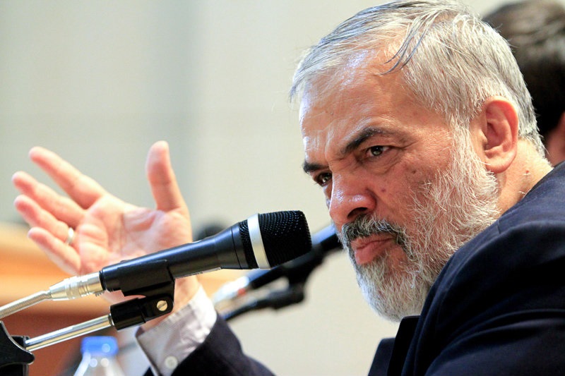 رهبری می‌داند که مذاکرات بی‌نتیجه است / باید برای جنگ آماده باشیم