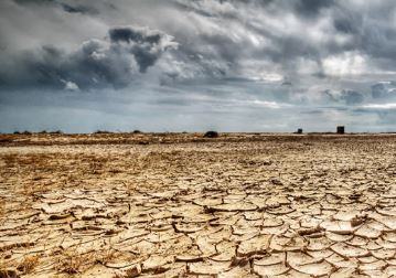 پنجه خشکسالی بر گلوی ایران / جهانگیر پرهمت: پروژه های انتقال آب هزینه سرسام آوری دارد