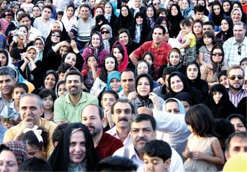 چرا ایرانی‌ها دیگر میلی به فرزندآوری ندارند؟ / سونامی پیرمردان و پیرزنان دهه ۶۰ در کمین اقتصاد ایران
