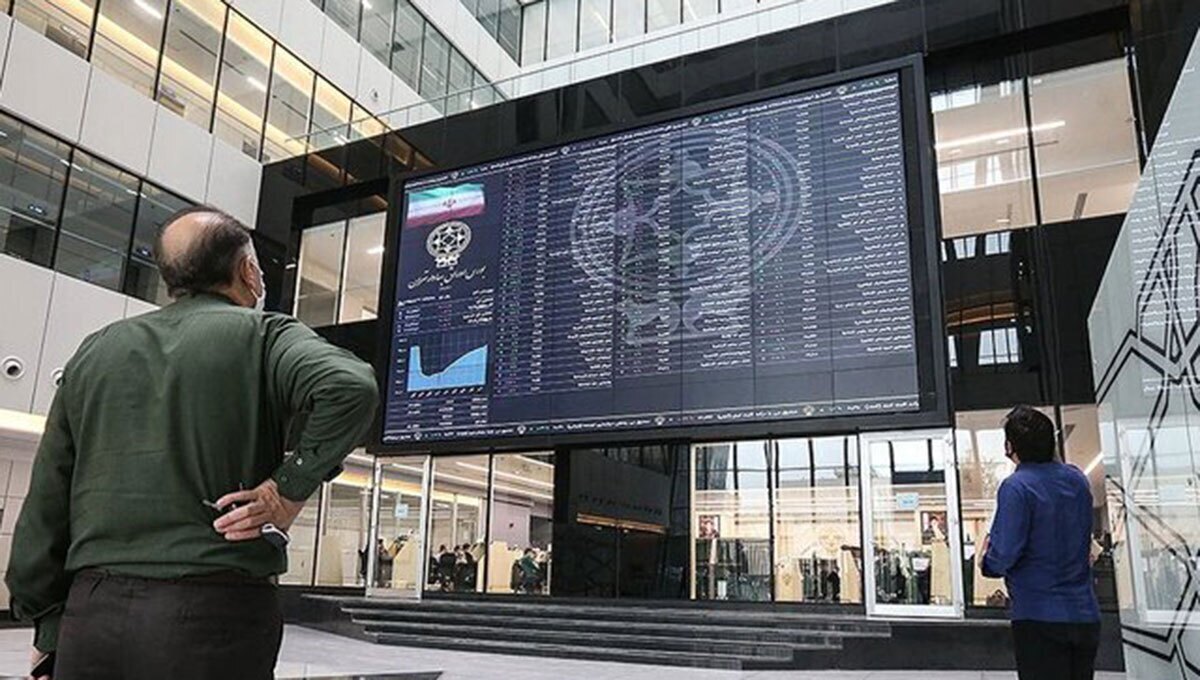 سناریوهای پیش‌ روی بورس ایران / عمیدی: برخی حقوقی‌ها با افزایش عرضه، به وحشت بازار دامن می‌زنند