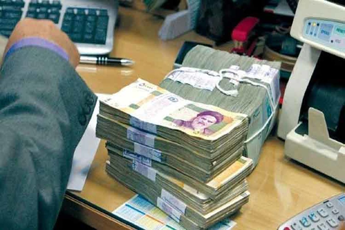 ۲۴۰ هزار میلیارد تومان وام به نام «حمایت از تولید» به کام «خودی‌ها»! / در بانک‌ها چه خبر است؟