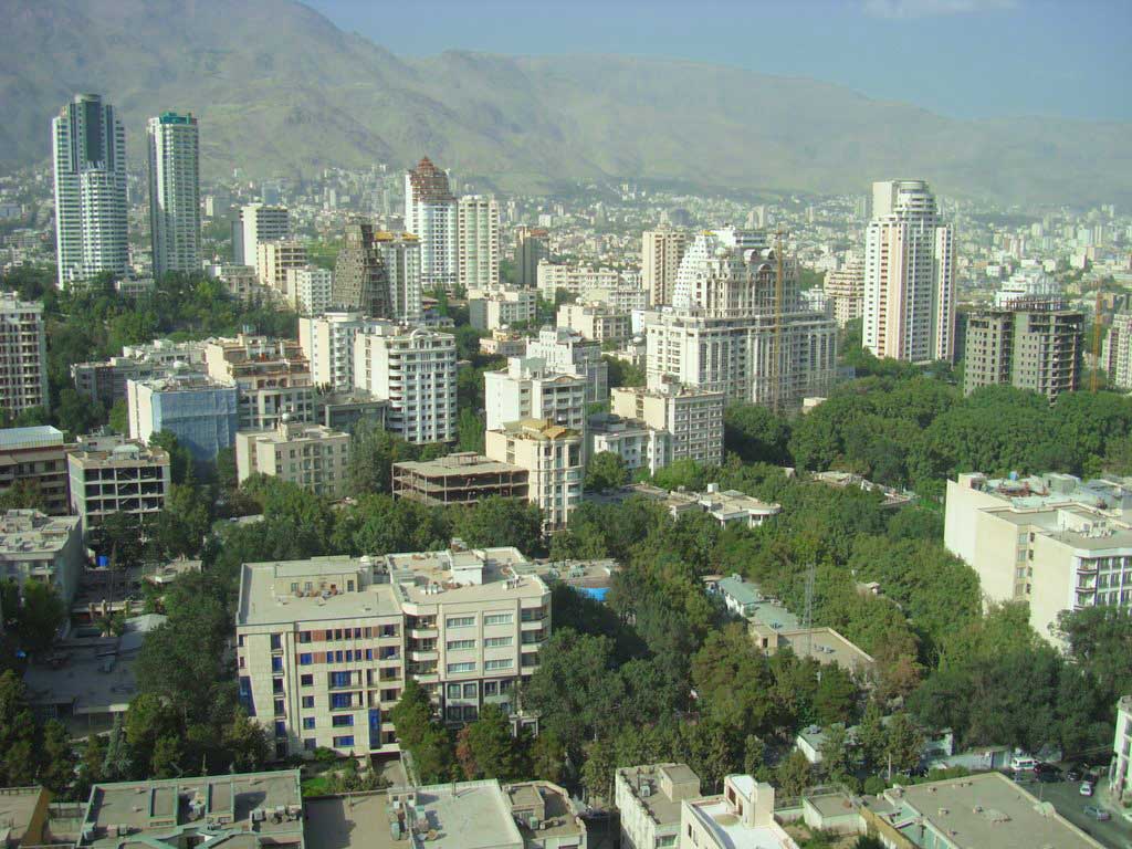 بازار تهاتر ملک در تهران داغ شد/ چوب حراج مالکان بالاشهری به اموال خود!
