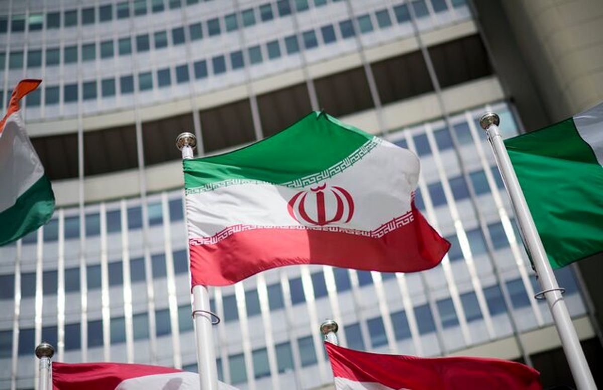 پیش‌بینی بلومبرگ از وضعیت ایران تا بهمن ماه / حمله، مذاکره یا صبر استراتژیک؛ کدام یک اتفاق می افتد؟