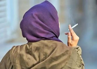 افزایش مصرف دخانیات توسط زنان ایرانی؛ از خیابان تا سینما