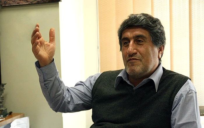 همیشه سر حقوق بگیران در برابر رشد تورم، کلاه رفته است / افزایش ۲۰ درصدی حقوق در برابر فشارهای اقتصادی راهگشا نیست /  مردم می خواهند قدرت خریدشان بالاتر برود نه عدد دستمزدشان