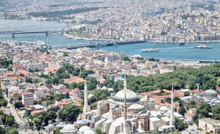 خواب سنگین بازار ملک ایران / سرمایه ایرانیان در خاک ترک‌ها