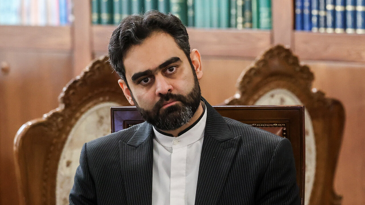 ثابتی