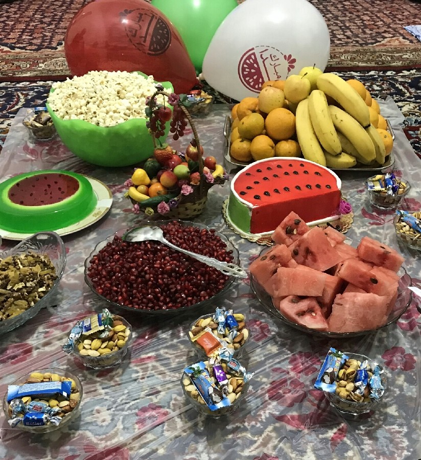 شوک تورم به یک سنت دیرینه ایرانی / برگزاری یک شب یلدای ساده برای خانواده ایرانی چقدر آب می خورد؟