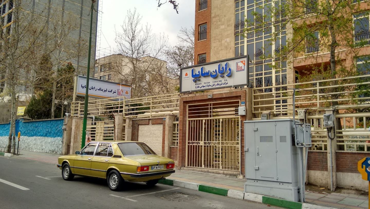 تخلف ۱۳۰۰ میلیاردی در صنعت خودرو؟ / ماجرای تسهیلات چند ۱۰۰ میلیاردی چیست + ویدئو