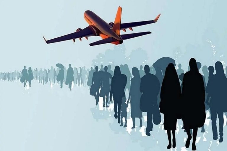 سونامی مهاجرت / ۴۰ درصد مهاجران ایرانی تحصیل‌کرده‌اند
