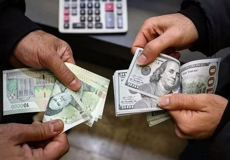 دلار ۵۰هزار تومان هم خریدار ندارد / دلالان برای فروش دستپاچه شدند