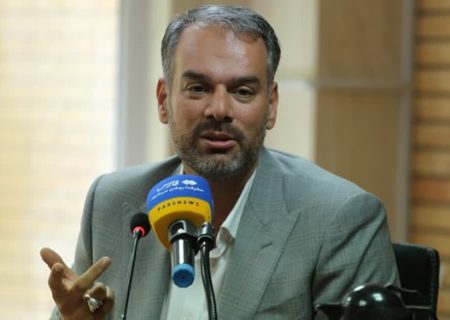 وزیر صمت فرق ماشین برقی و هیبریدی را هم نمی داند!