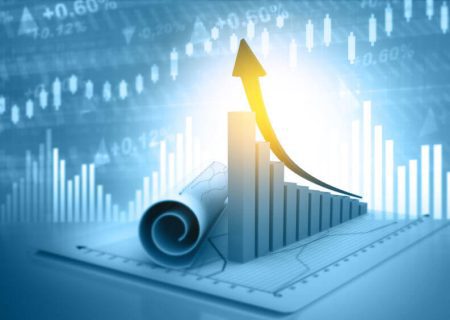 آنقدر مافيا در اين اقتصاد وجود دارد كه تا روزنه‌اي پيدا مي‌شود مردم براي جبران تورم به آن روزنه هجوم مي‌آورند!