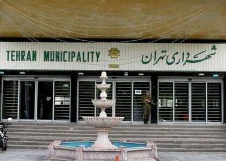 من مطمئنم که داستان سرمایه گذار خارجی جعلی است / شاید پای پول شویی در کار است!