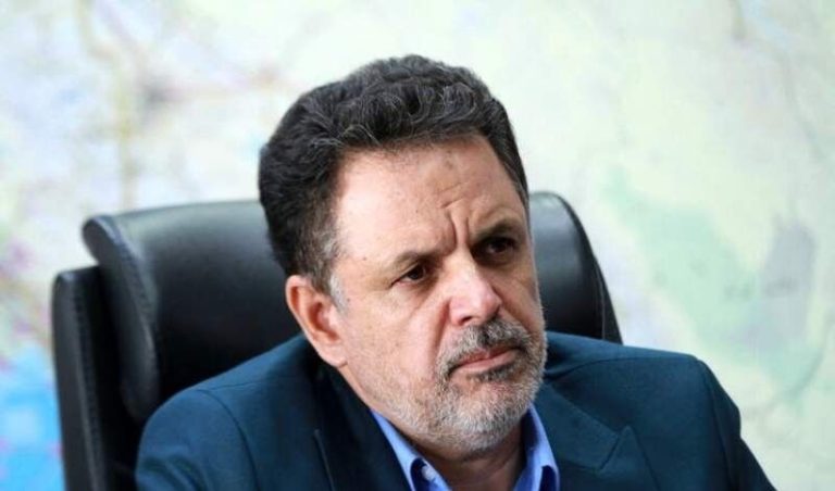 بنزین سه نرخی نمی‌شود / مجبوریم بنزین وارد کنیم / چیزی به اسم بنزین پتروشیمی نداریم