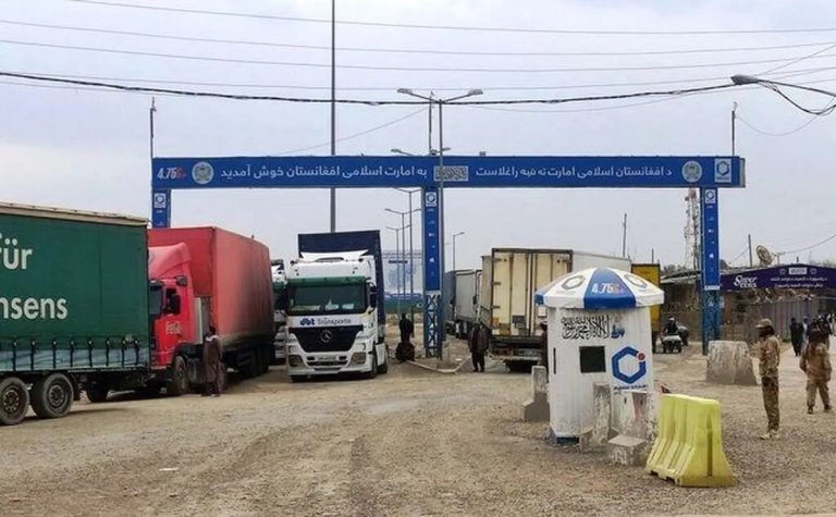 قلدری طالبان برای کامیون‌های ایرانی!
