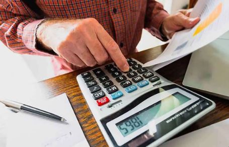 زور مالیات ستانی های گسترده هم به هزینه‌های دولت نرسید