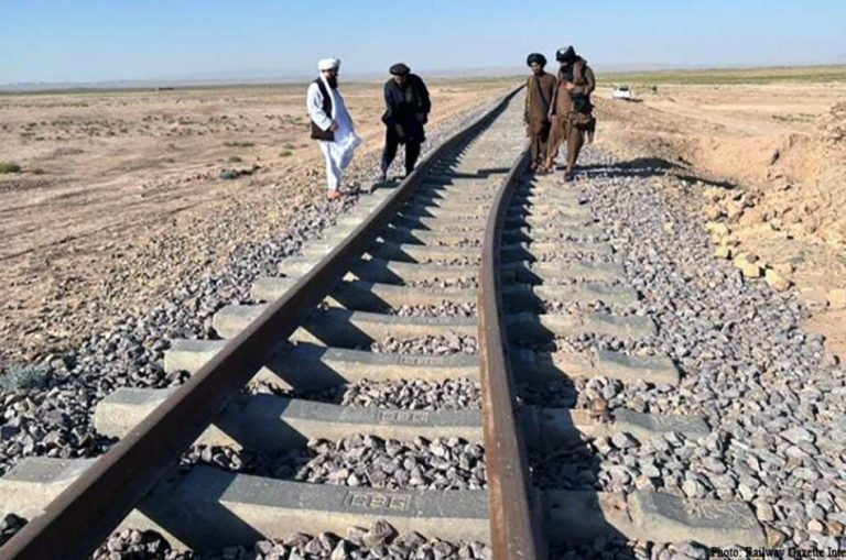چینی ها بازار پیمانکاری افغانستان را از ایرانی ها ربودند!