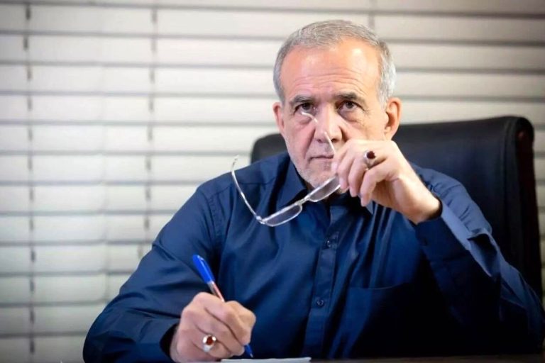 یک رییس‌جمهور پاکدست برابر یک سیستم دولتی پرفساد / پزشکیان می ایستد و جمعش می کند، یا آغشته می شود و کنار می رود؟