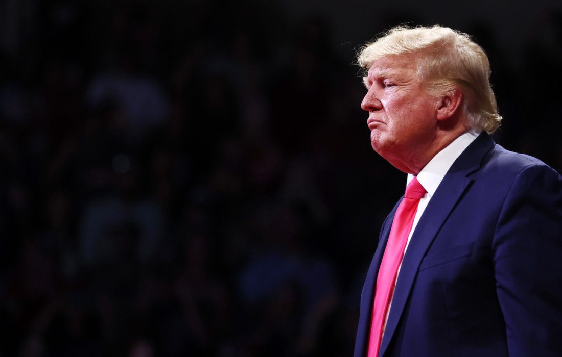 کار ترامپ هم به استعفا کشید؟!